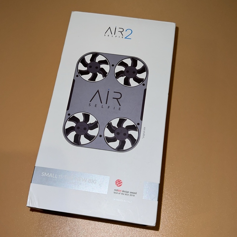 NWT AIR2 SELFIE FLYING HD CAMERA - Picture 13 of 17